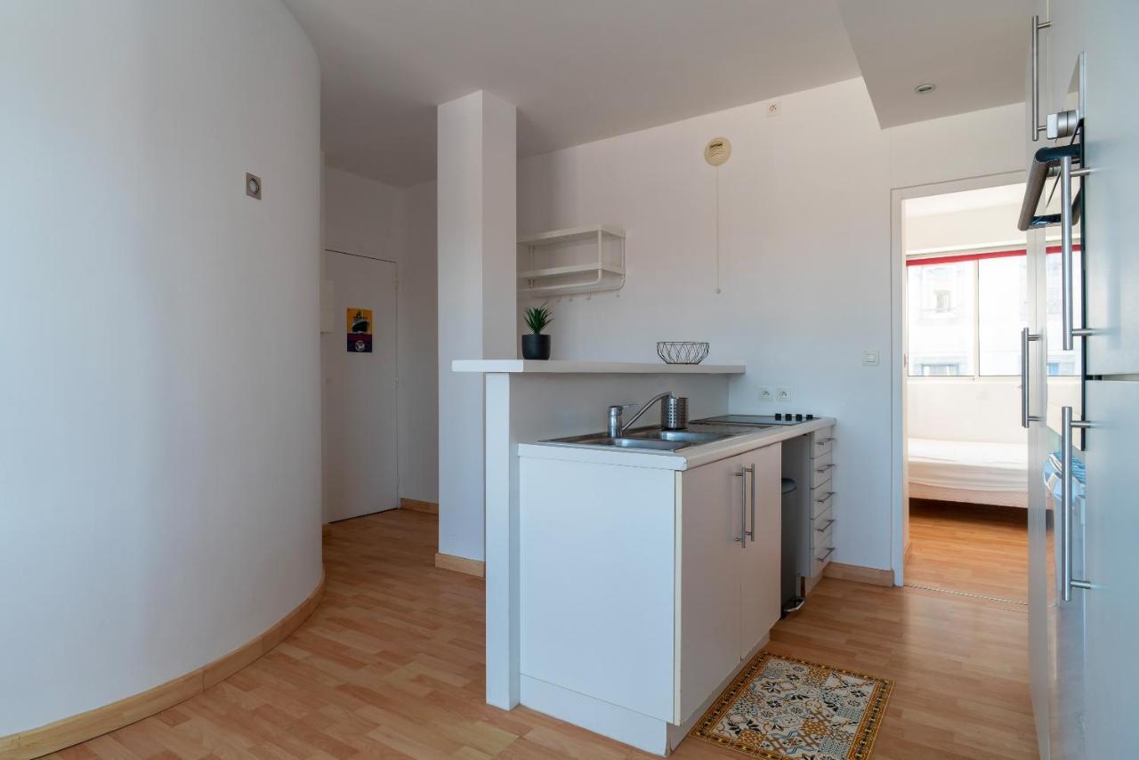 France - Appt Pour 4 Proche Plage Бенодет Экстерьер фото